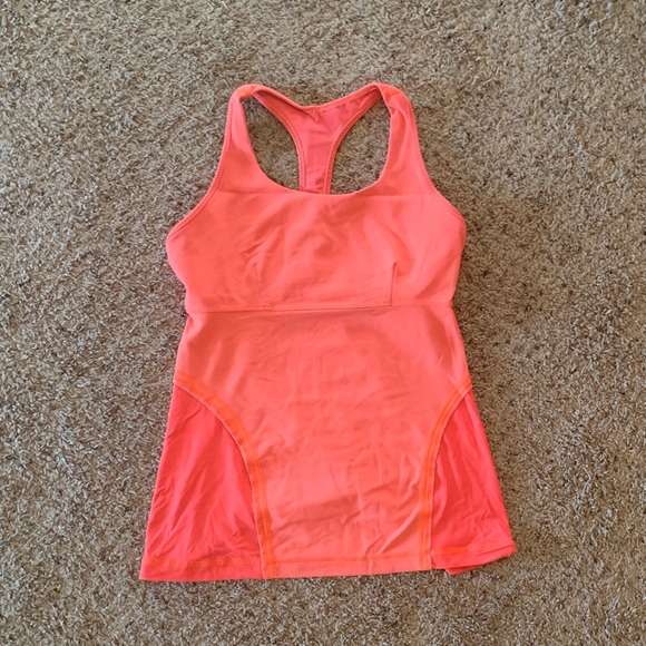 lululemon athletica Tops - Lululemon built in bra form fitting tank size 10